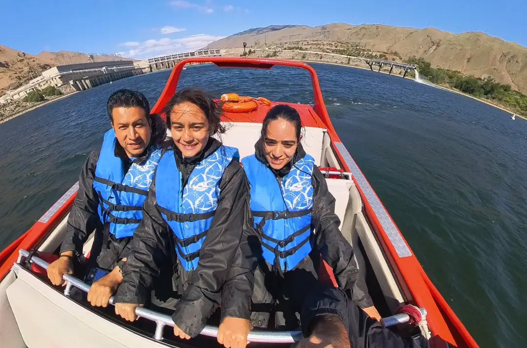 river thrill ride experience- Columbia River Boat Tours Wenatchee