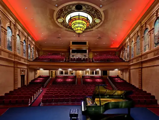 From Ohme Gardens to the Columbia River: The Perfect Wenatchee Day Adventure 9 liberty-theatre-lounge