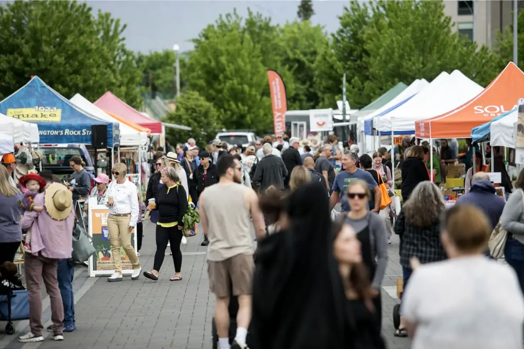 Local Vibes at the Wenatchee Farmers Market + A Boat Ride You’ll Never Forget 4 All Ages & Lifestyles Welcome at Wenatchee Farmers Market