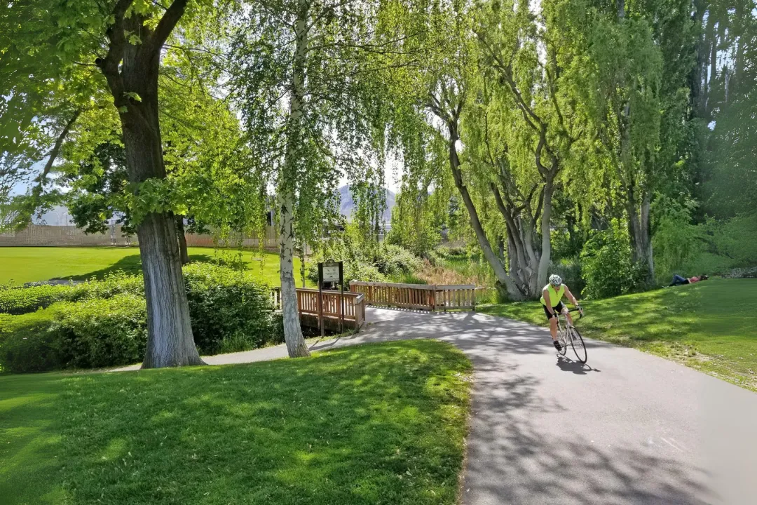 Walking Riverfront Park? Here’s the Best Way to Experience the Columbia River Up Close 2 Gardens, Lawns & Public Art at Wenatchee Riverfront Park