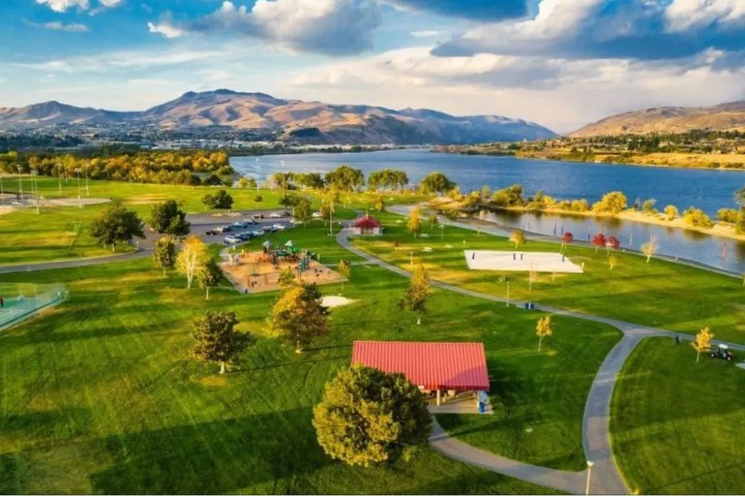 Walla Walla Point Park is Great — But So is This Epic Columbia River Boat Tour 1 Riverfront Paradise of Walla Walla Point Park