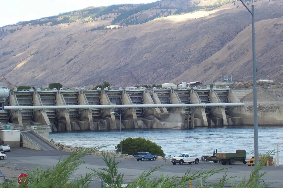 Hike Saddle Rock, Then Cruise the Columbia: The Ultimate Wenatchee Adventure Combo 7 Rocky Reach Dam