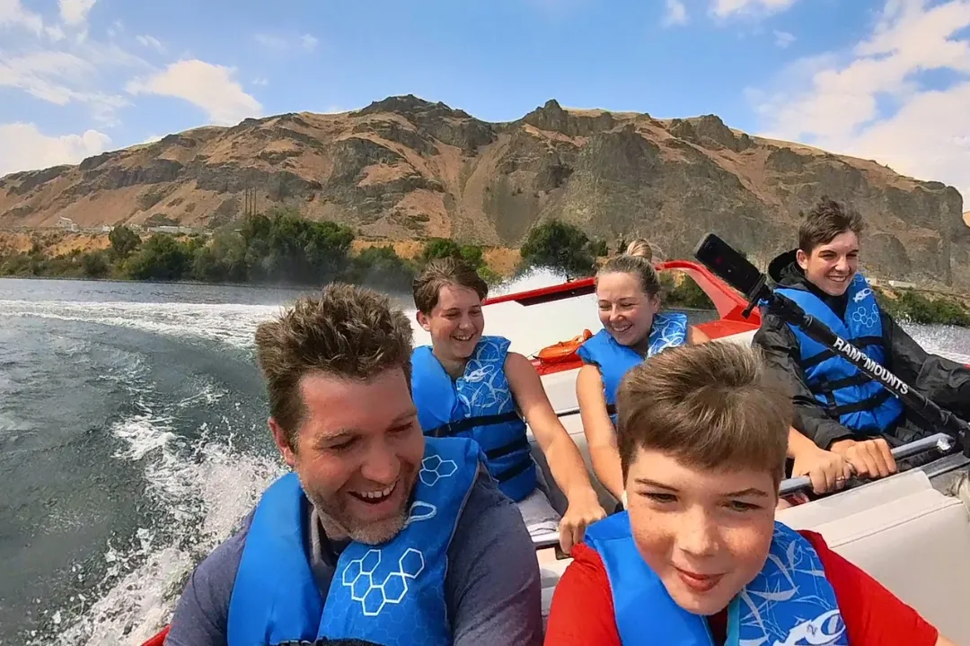 Experience Columbia River Boat Ride