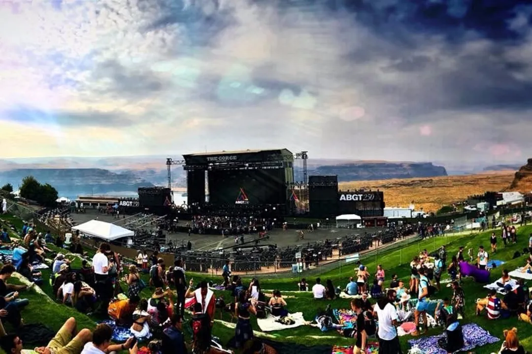 Try a Jet Boat Ride Near The Gorge Amphitheatre
