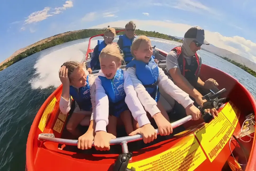 Wiley’s Jet Boat Ride on the Columbia River
